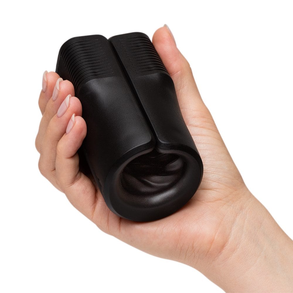 Arcwave Zing | Vibrating Stroker | XOXTOYS Arcwave Zing | Vibrating Stroker | XOXTOYS